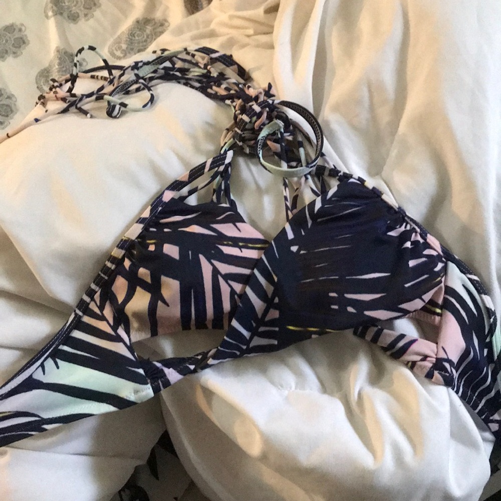 Bikini top